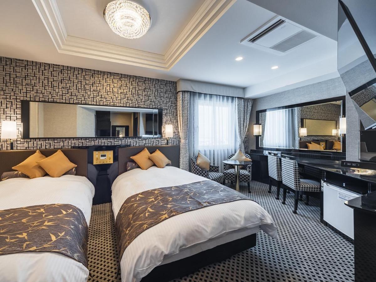 Apa Hotel Nishifunabashi Ekimae Екстер'єр фото